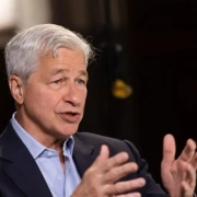 Il CEO di JP Morgan afferma che la crisi bancaria aumenta le probabilità di recessione