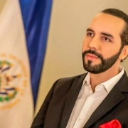 Il Presidente di El Salvador firma la legge che elimina le tasse sulle innovazioni tecnologiche