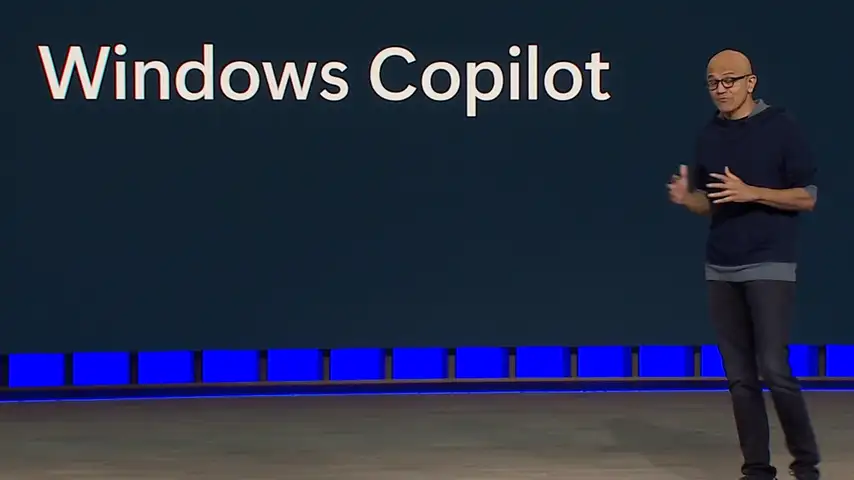 Microsoft pone l'IA al centro di Windows 11 con l'assistente personale Copilot