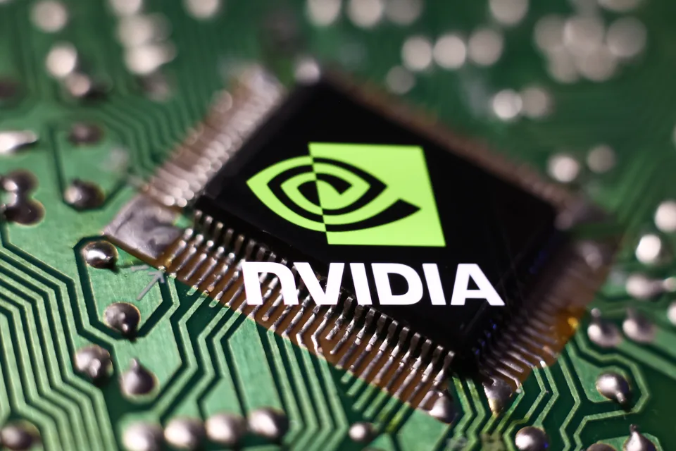 Le azioni di Nvidia sono in fase di negoziazione a valutazioni "eroiche" in seguito alla loro esplosione nel 2023, secondo uno stratega