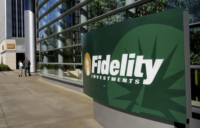 Fidelity presenta ufficialmente la richiesta per un ETF Bitcoin spot