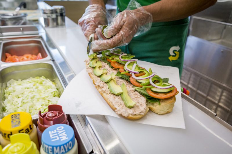 Subway accetta la vendita da 9,6 miliardi di dollari al proprietario di Dunkin', Roark Capital