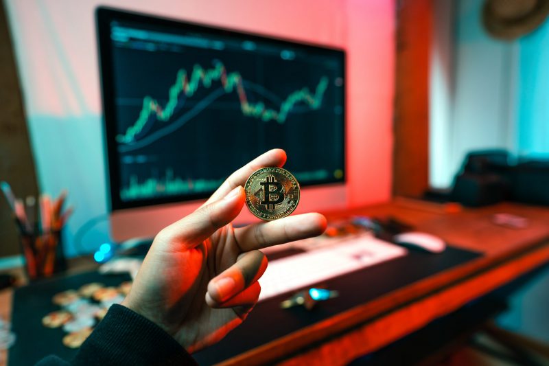 Acquistare Bitcoin durante i 'fine settimana' è una strategia redditizia: Google AI