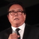 "L'America è in bancarotta": Robert Kiyosaki avverte che sta arrivando un crollo, afferma che la Fed ha fumato "fantasy weed" — Ecco i 3 asset che preferisce per proteggersi dagli shock