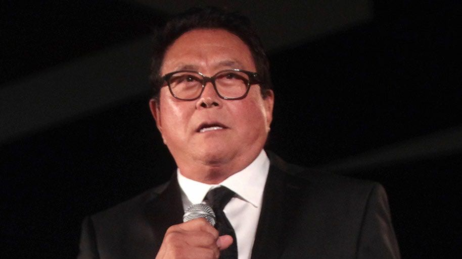 "L'America è in bancarotta": Robert Kiyosaki avverte che sta arrivando un crollo, afferma che la Fed ha fumato "fantasy weed" — Ecco i 3 asset che preferisce per proteggersi dagli shock