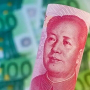 BRICS: Lo yuan cinese supera l'euro e diventa la seconda principale valuta utilizzata nel sistema SWIFT