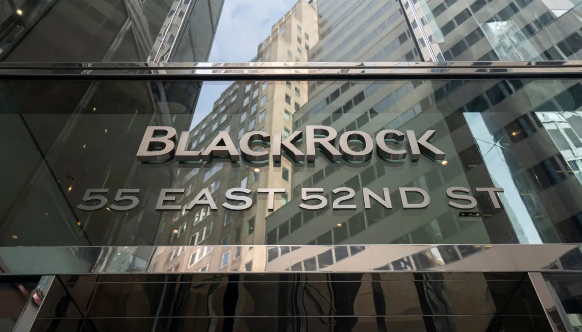 I Bitcoin ed Ethereum ETF devono essere approvati, afferma BlackRock