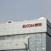 Le azioni di JD.com salgono dopo che gli utili e i ricavi superano le stime