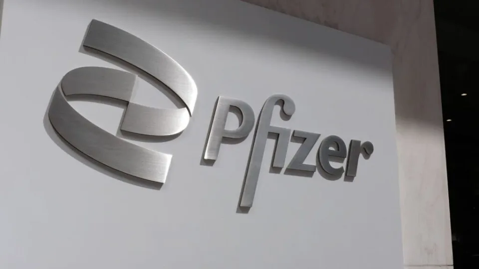 Come Guadagnare $500 al Mese con le Azioni di Pfizer