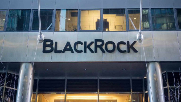 Quanta quantità di Bitcoin detiene l'ETF spot di BlackRock?