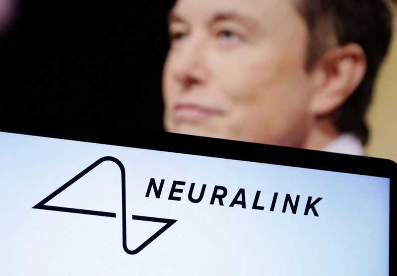 Elon Musk impianta il chip cerebrale di Neuralink nel primo essere umano