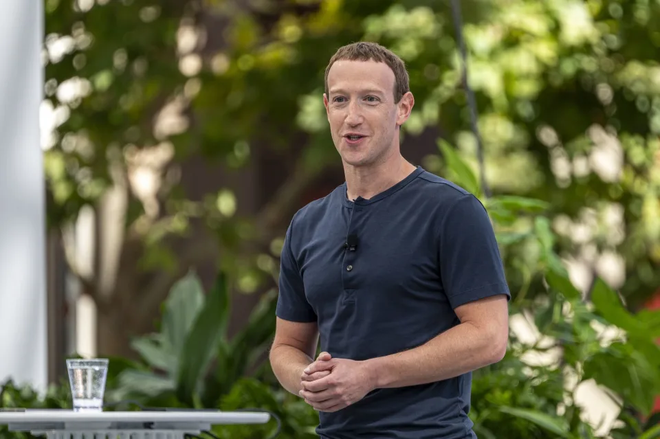 Zuckerberg ha venduto quasi mezzo miliardo di dollari di azioni di Meta negli ultimi due mesi