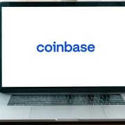 Coinbase riferirà utili consistenti, i benefici degli ETF potrebbero sorprendere Wall Street, dicono gli analisti