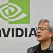 Una correzione immediata potrebbe colpire le azioni di Nvidia, con la loro ascesa meteorica che alimenta "paura e avidità", afferma la Bank of America