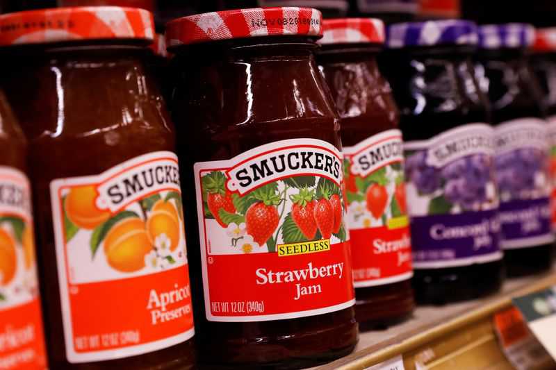 Il profitto del terzo trimestre di JM Smucker supera le stime poiché la domanda rimane solida nonostante gli aumenti dei prezzi