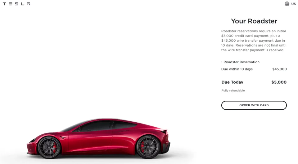 Elon Musk afferma che la Tesla Roadster sarà disponibile il prossimo anno mentre le supercar elettriche cinesi prendono la strada