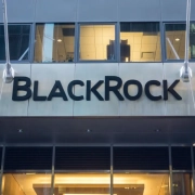 L'ETF Bitcoin di BlackRock raggiunge un record con più di 12.000 BTC in un solo giorno