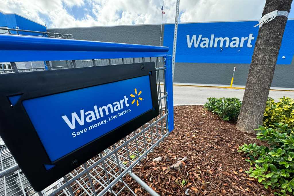 Il titolo di Walmart sale dopo il superamento delle aspettative sugli utili, la capitalizzazione di mercato del rivenditore supera i 500 miliardi di dollari