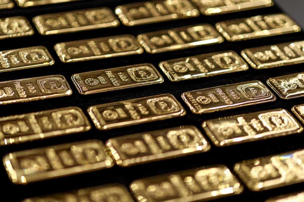 L'oro registra un'impennata record grazie alle speranze di taglio dei tassi della Fed e all'aumento della domanda di rifugio