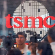 TSMC prevede una "nuova età dell'oro di opportunità con l'IA" per alimentare una crescita del 10% nelle vendite dell'industria dei chip