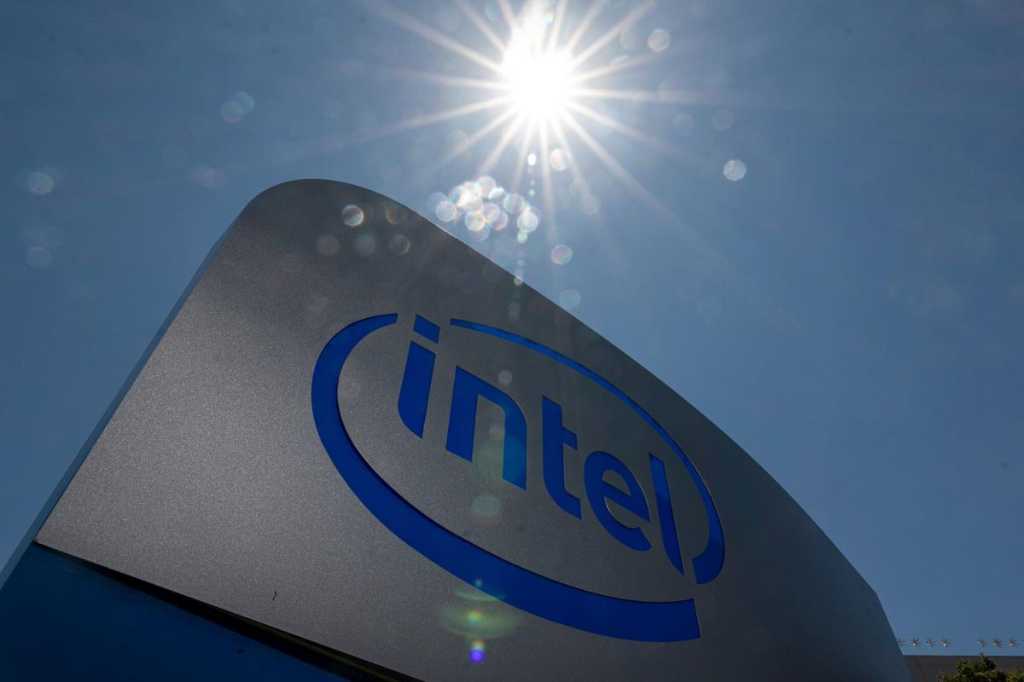 Intel vende il 49% della sua joint venture irlandese ad Apollo per 11 miliardi di dollari