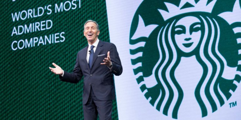 Il nuovo CEO di Starbucks si ritrova in un incubo